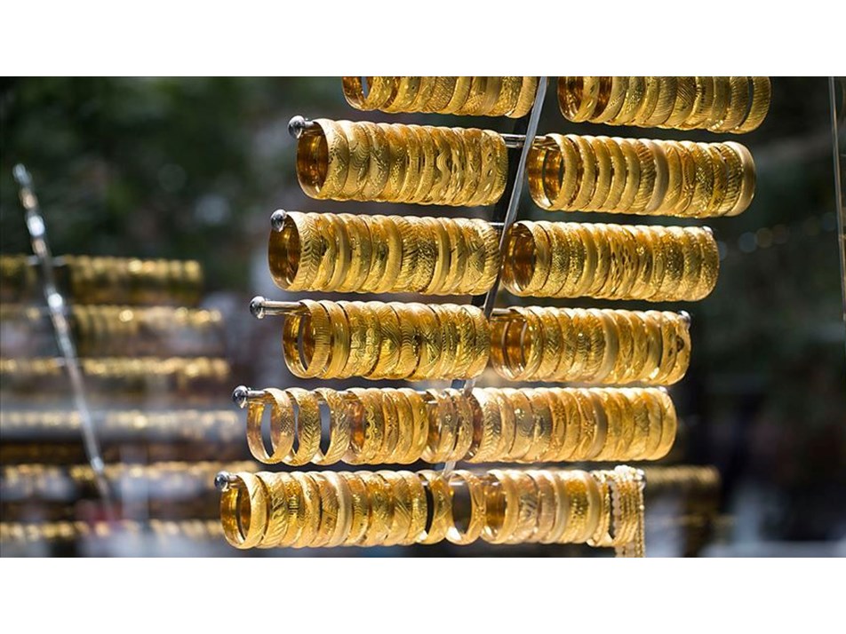 Güçlü dolar altını düşürüyor