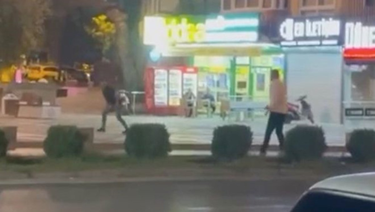 Alanya'da tartışma silahlı kavgaya döndü: 1 kişi ayağından vuruldu Alanya'da tartışma silahlı kavgaya döndü: 1 kişi ayağından vuruldu
