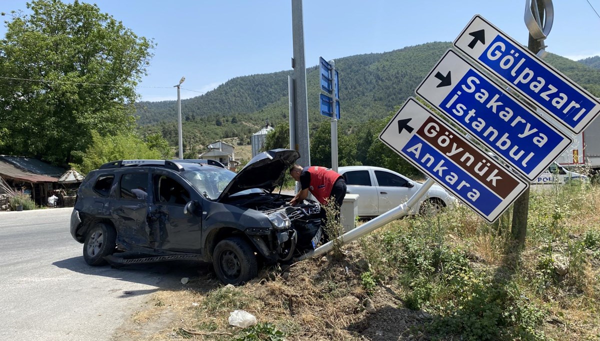 Sakarya'da TIR ve otomobil çarpıştı: 2 yaralı