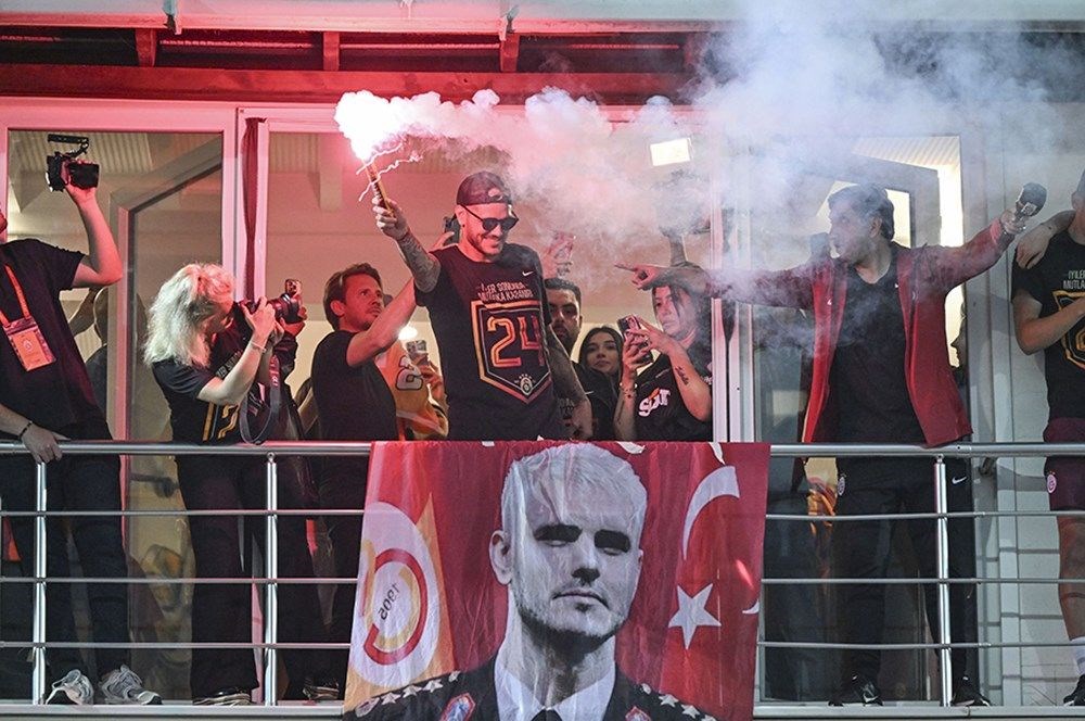 Florya'da şampiyonluk kutlaması: Icardi Ali Koç forması giydi - 9