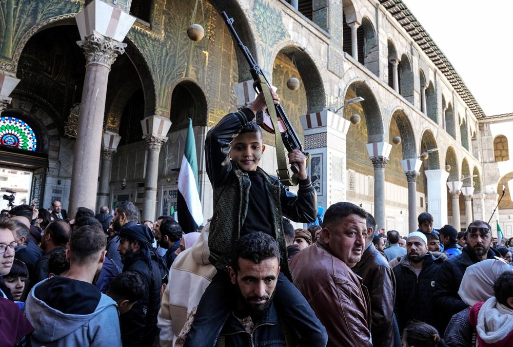 Esad sonrası ilk cuma namazı: Suriyeliler Emevi Camii'ne akın etti - 8