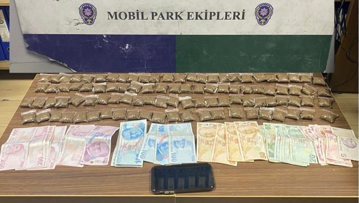 İstanbul'da uyuşturucu operasyonu: 2 gözaltı İstanbul'da uyuşturucu operasyonu: 2 gözaltı