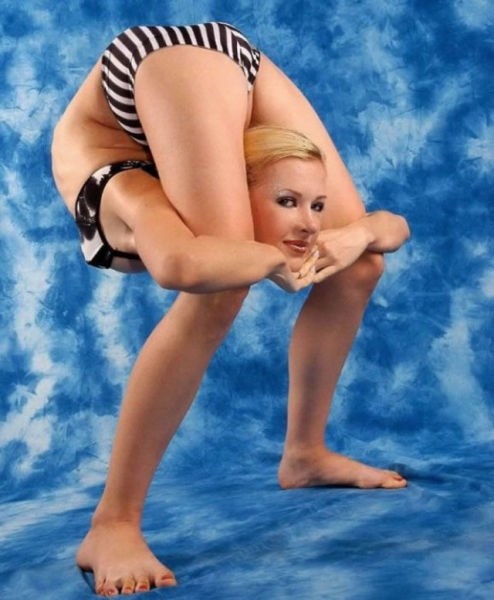 Flexible Girl Pic