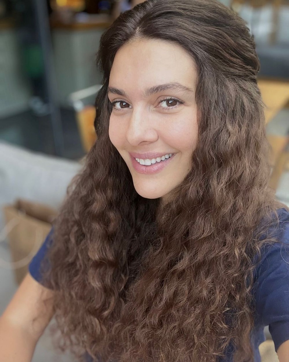 Oyuncu Başak Gümülcinelioğlu imaj değiştirdi (Ünlülerin değişimi) - 29