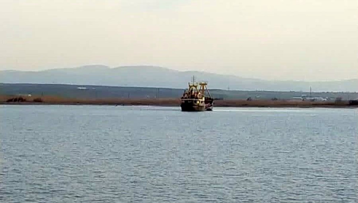 Marmara Denizi'nde kargo gemisi battı: 6 mürettebat için kurtarma çalışması başladı Marmara Denizi'nde kargo gemisi battı: 6 mürettebat için kurtarma çalışması başladı