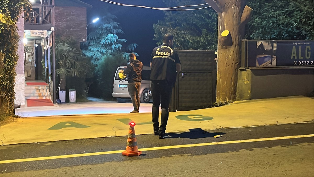 Emniyet güçleri olay yerinde inceleme yaptı