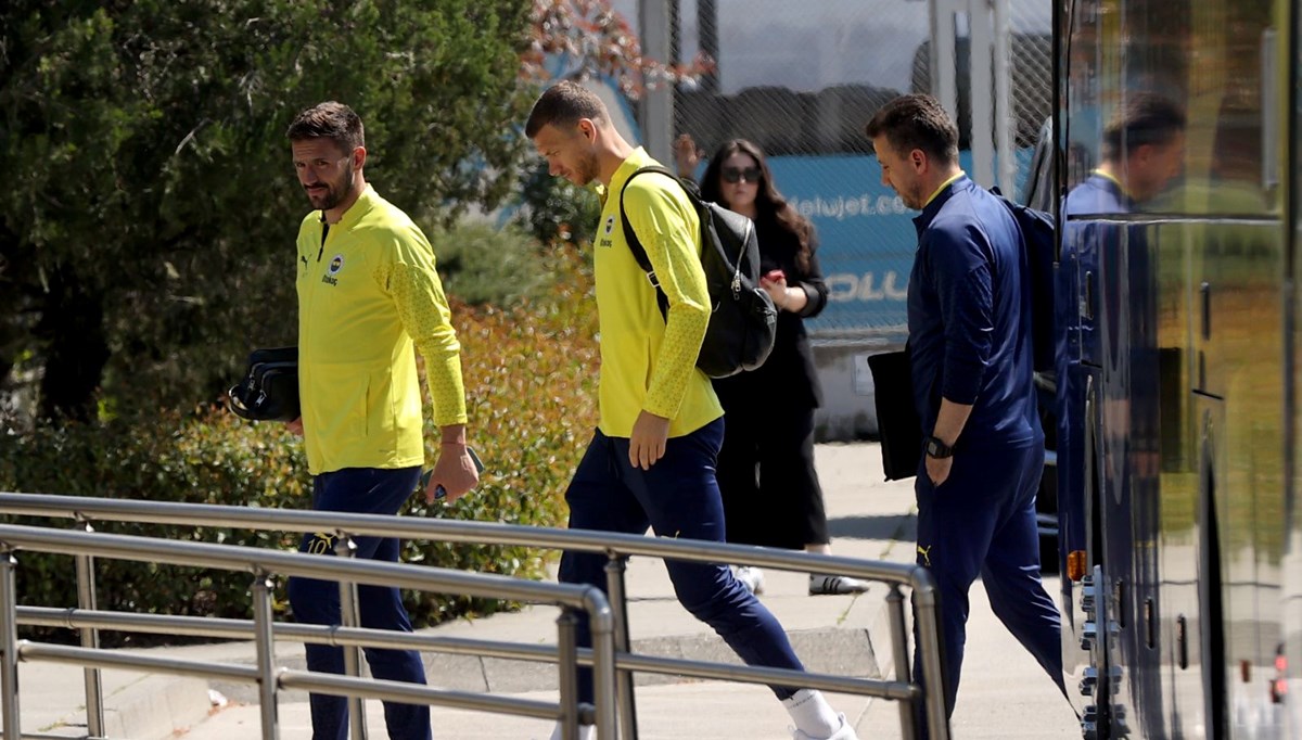 Fenerbahçe, Olympiakos maçı için Yunanistan'a gitti Fenerbahçe, Olympiakos maçı için Yunanistan'a gitti