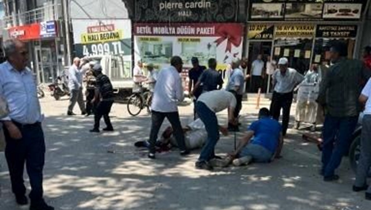 Cuma namazı sonrası saldırı Cuma namazı sonrası saldırı