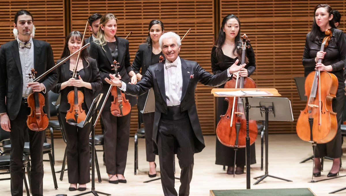 New York'taki Carnegie Hall'da Cumhuriyetin 100. Yılına özel konser