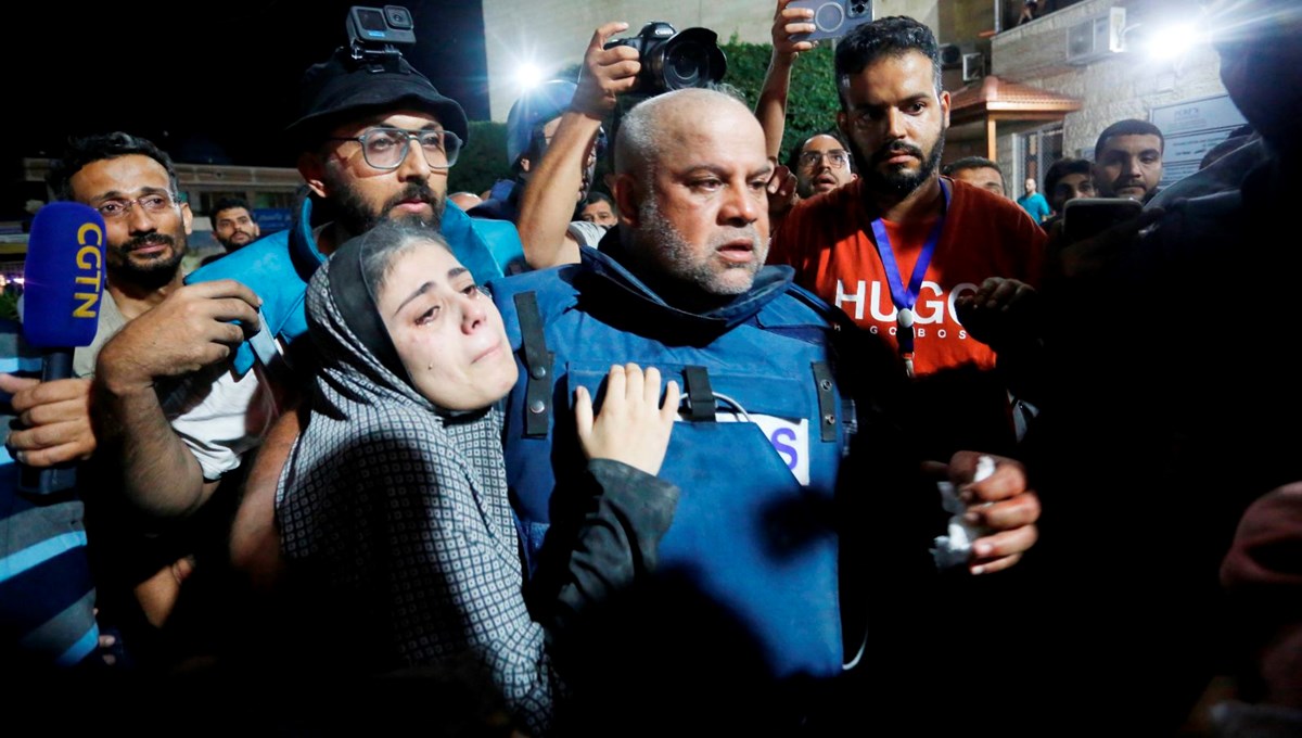 Al Jazeera muhabiri, İsrail saldırılarında ailesini kaybetti Al Jazeera muhabiri, İsrail saldırılarında ailesini kaybetti