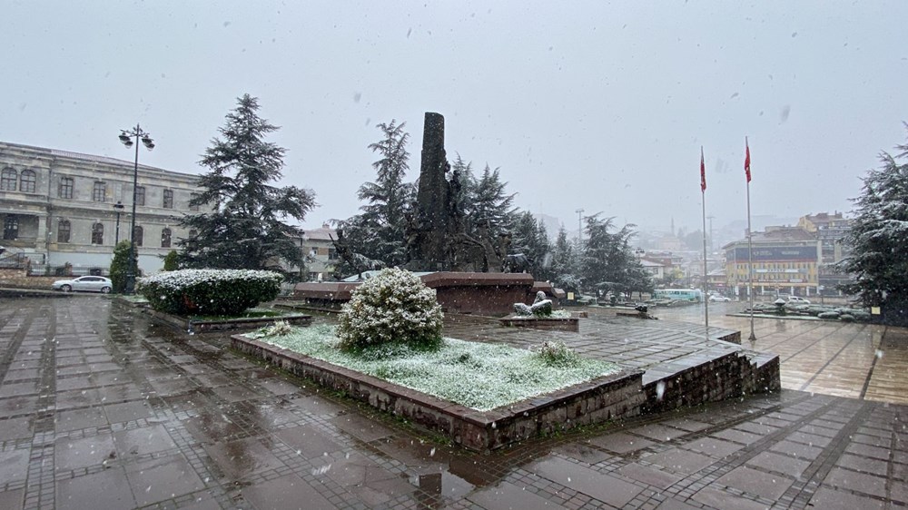 Türkiye soğuk havanın etkisinde: Birçok ilde kar yağışı var - 15