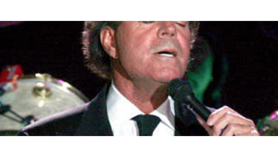 Julio Iglesias, 22 Temmuz'da İstanbul'da
