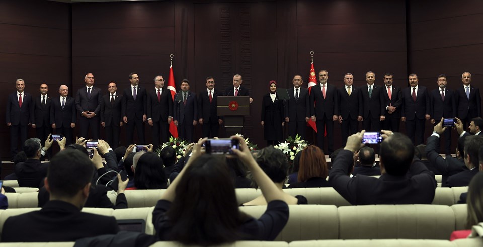 Cumhurbaşkanı Erdoğan yeni kabineyi açıkladı (İşte yeni bakanlar) - 1