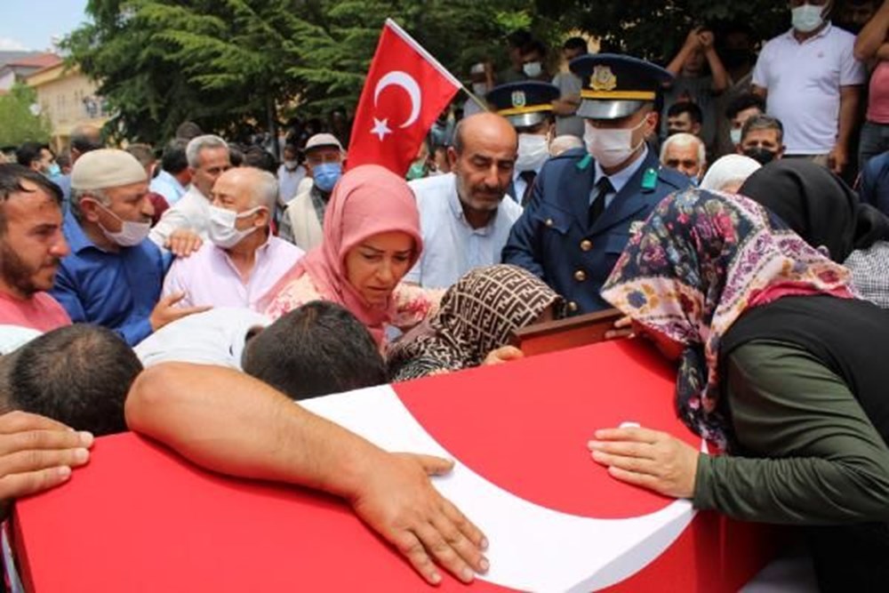 Şehit Astsubay Çavuş Cihan Çiftçibaşı son yolculuğuna uğurlandı - 2