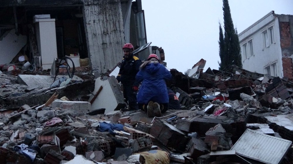 Türkiye yasta | Depremin vurduğu 10 ilden çarpıcı fotoğraflar... - 23