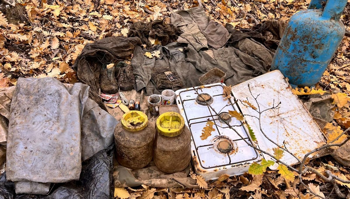 PKK'ya ait sığınakta yaşam malzemesi ele geçirildi