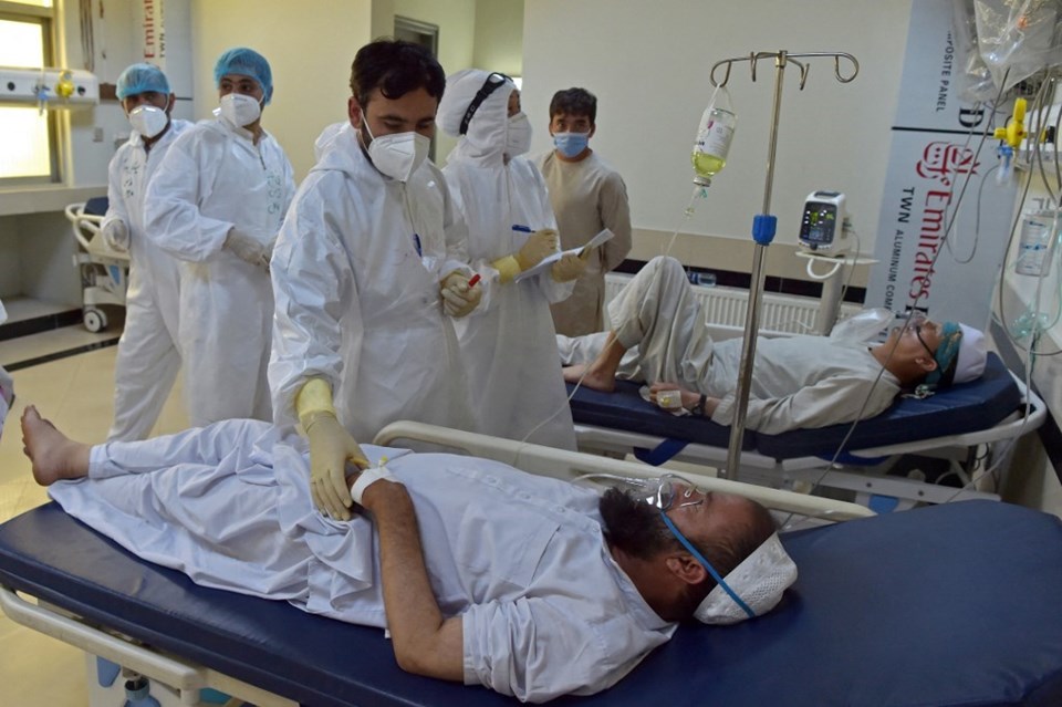Afganistan’da corona virüs kontrolden çıktı: Vaka sayısı geçen aya göre yüzde 2 bin 400 arttı - 2