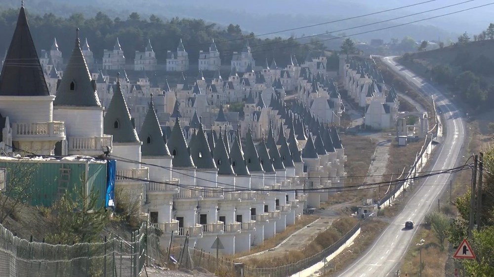 Peri Masalı'ndan dev vurgun çıktı! Bolu'daki şato dolandırıcılığına 885 yıl hapis talebi - 5