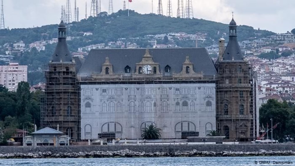 Haydarpaşa Garı kazılarında gizemli mermer yapı bulundu - 5