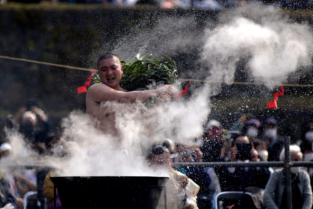 Japonya'da ateş üzerinde yürüme festivali - 18