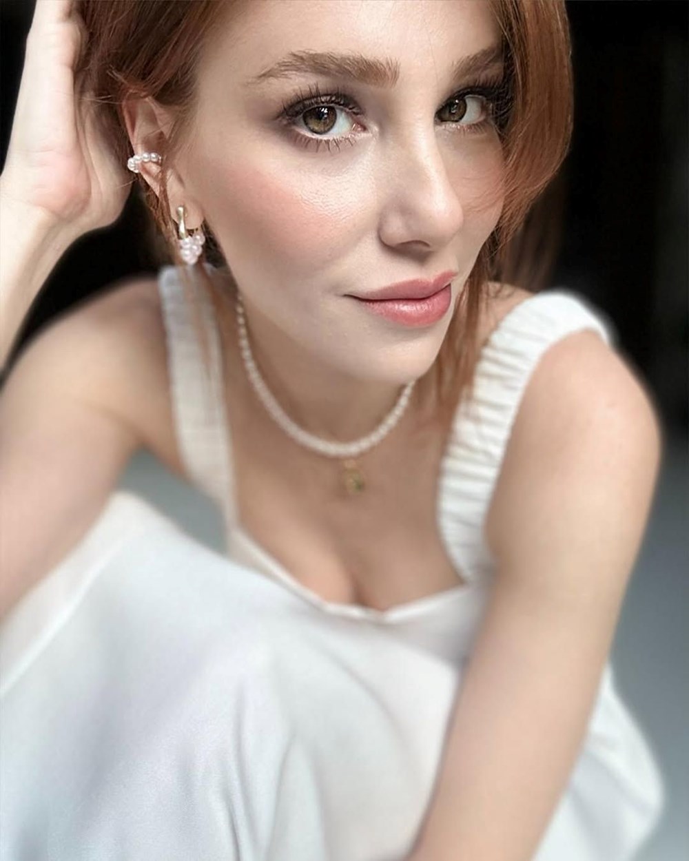 Elçin Sangu'dan hastalık iddialarına yanıt! "Yakınlarım endişeleniyor" - 4