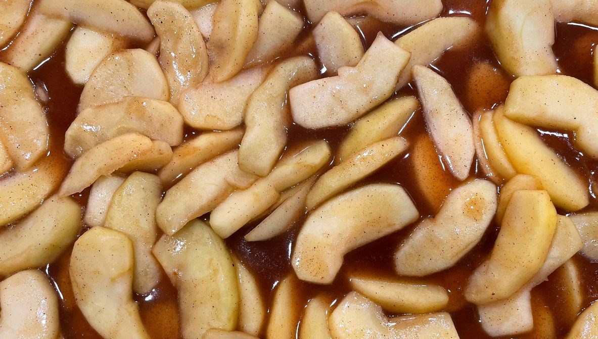 Elma karaciğer dostu bir meyve mi? Son araştırma vücuda etkilerini ortaya koydu