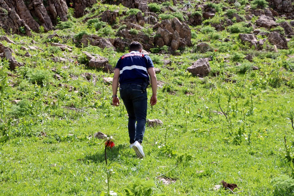 Koparmanın cezası 557 bin lira, jandarmalar koruyor - 2