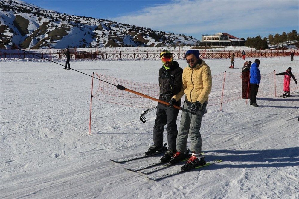 Dinlenmeden pisti tamamlanamayan kayak merkezi: Ergan - 23