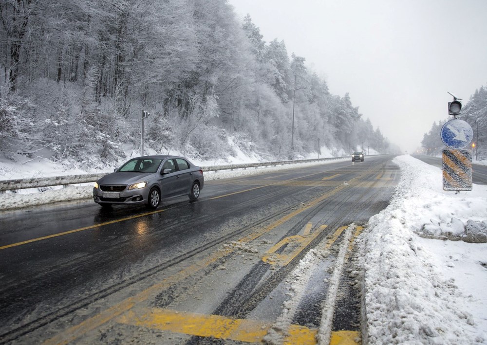 20 ilde kar esareti! Yollar kapandı, kar kalınlığı 80 santimetreye ulaştı - 5