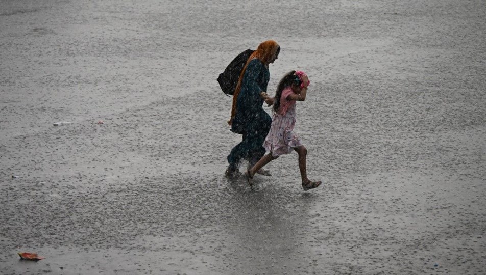 Hindistan'ı sel vurdu: En az 40 ölü, 120'den fazla yaralı