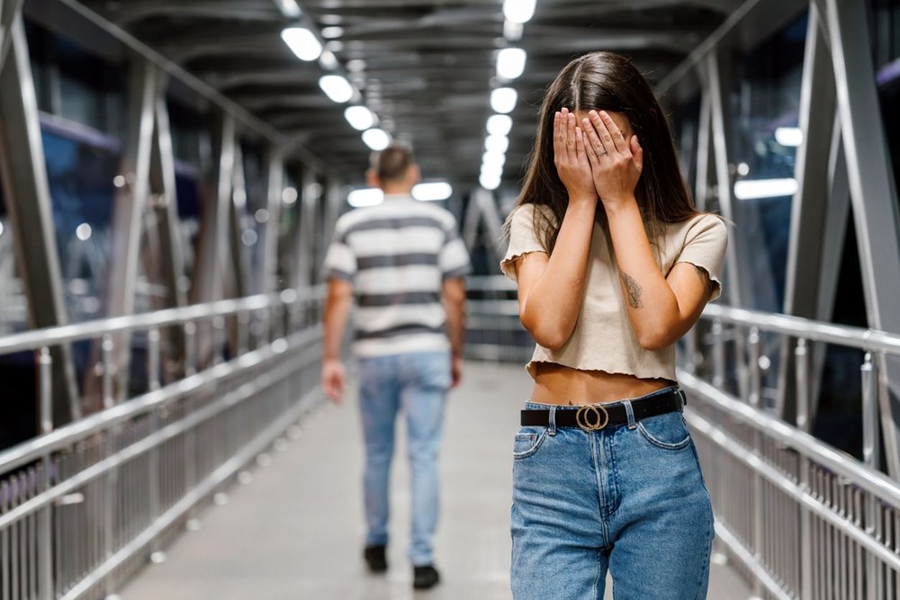 Partnerinizin sizi yeterince sevmediğini gösteren 24 işaret - 7