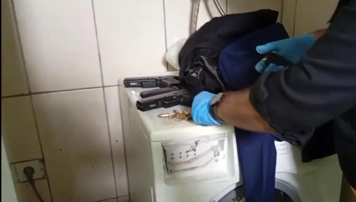 Çamaşır makinesinden cephanelik çıktı Çamaşır makinesinden cephanelik çıktı