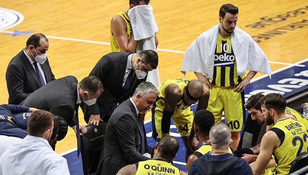 Fenerbahçe Beko'da Covid-19 vaka sayısı 5'e yükseldi Fenerbahçe Beko'da Covid-19 vaka sayısı 5'e yükseldi