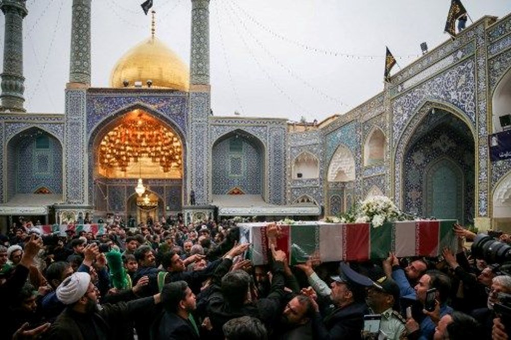 İran, Cumhurbaşkanı Reisi'ye veda ediyor: Cenaze töreninin 2. günü - 6