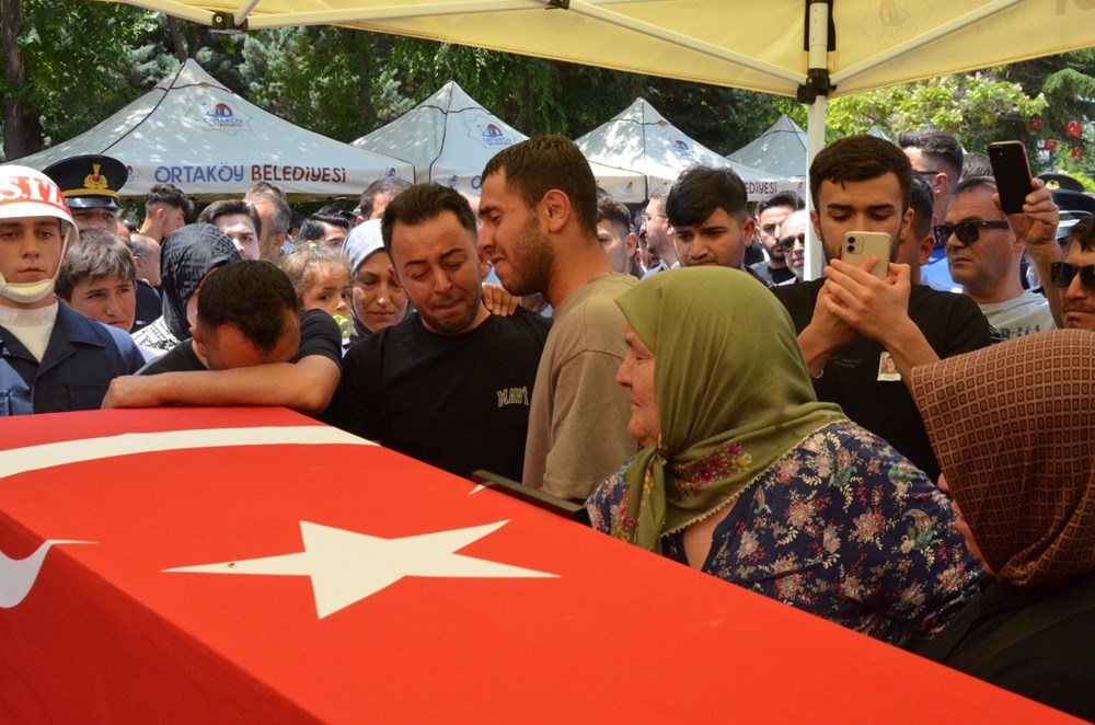 Şehitlerin yarım kalan öyküleri: Türkiye şehitlerini uğurluyor - 11