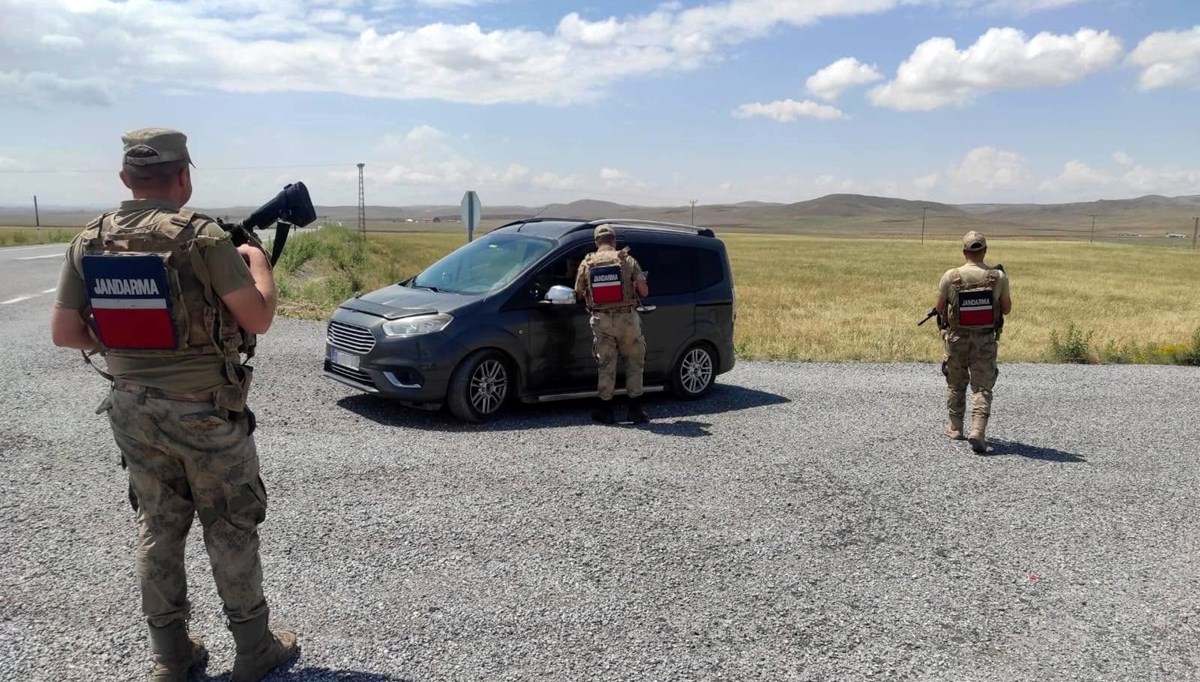 Van’da 11 kişi yakalandı