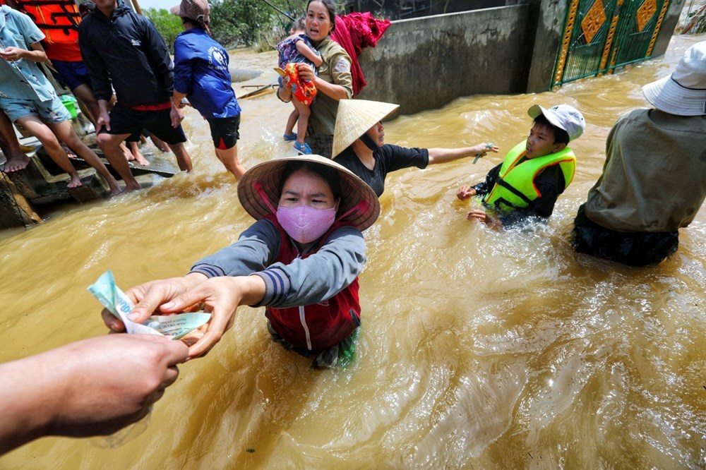 Vietnam'da aşırı yağışlar 130 can aldı - 2