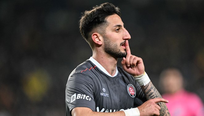 Be�ikta�'tan Can Kele� ata��