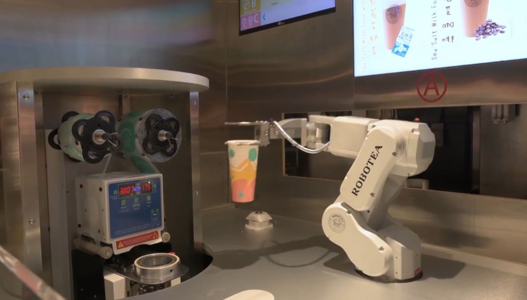 Çaycı robotlar iş başında