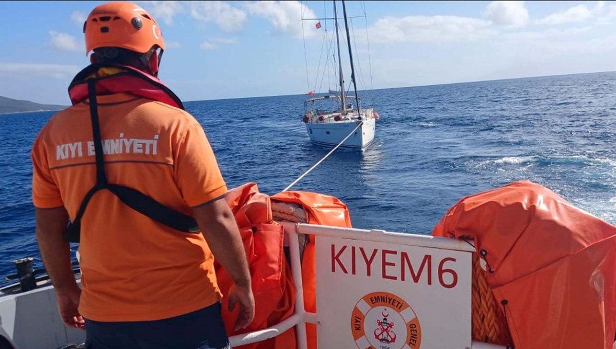 Bodrum'da tekne sürüklendi Bodrum'da tekne sürüklendi