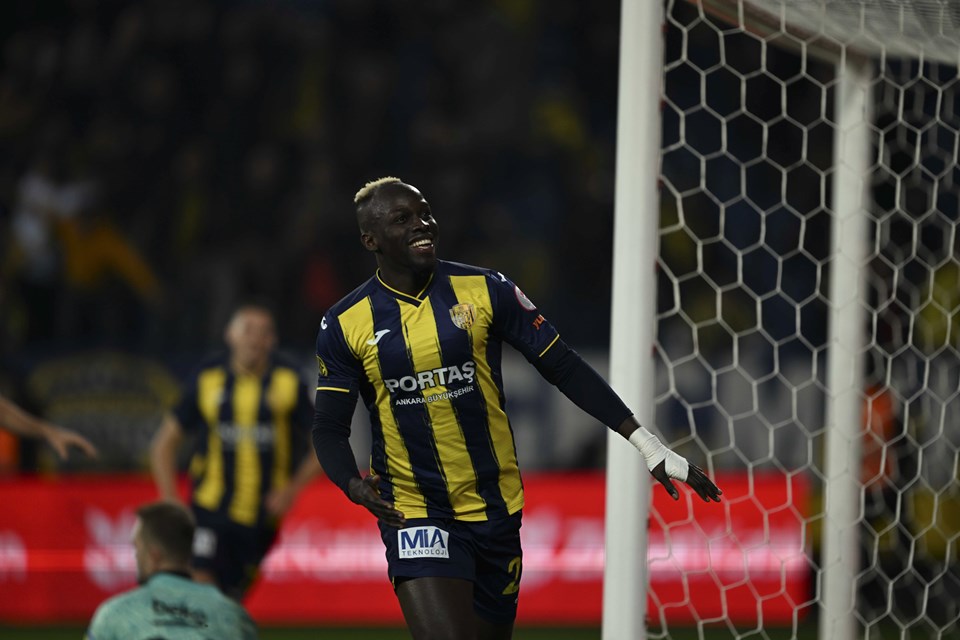 SON DAKİKA: Beşiktaş Türkiye Kupası'na veda etti, Ankaragücü çeyrek finale yükseldi - 2
