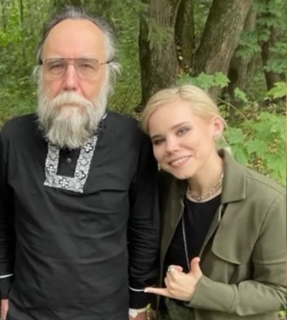 Rus siyaset uzmanı Aleksandr Dugin’in kızı öldürüldü - 1