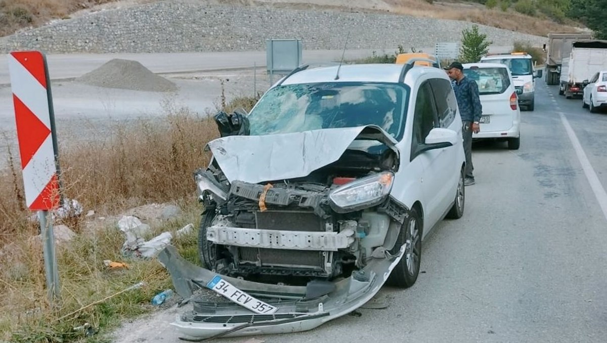Kütahya'da motosiklet kazası: Sürücü ağır yaralandı Kütahya'da motosiklet kazası: Sürücü ağır yaralandı