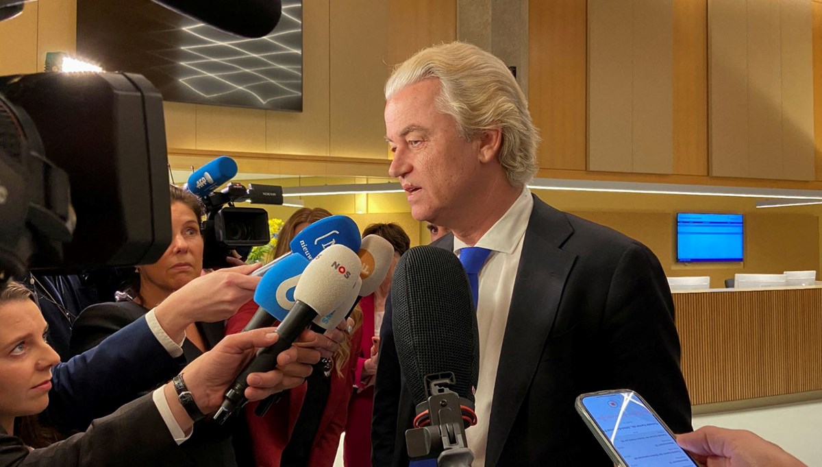 Hollanda'da hükümet krizi