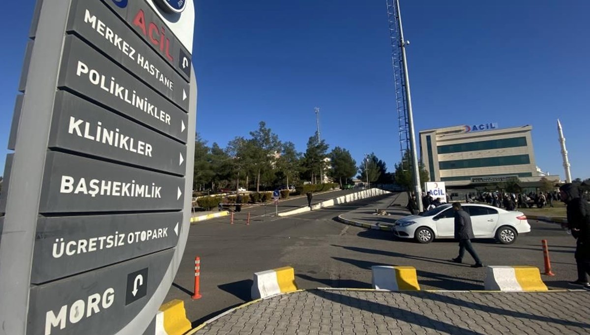 Kardeşlerini öldürüp babasını yaraladı Kardeşlerini öldürüp babasını yaraladı