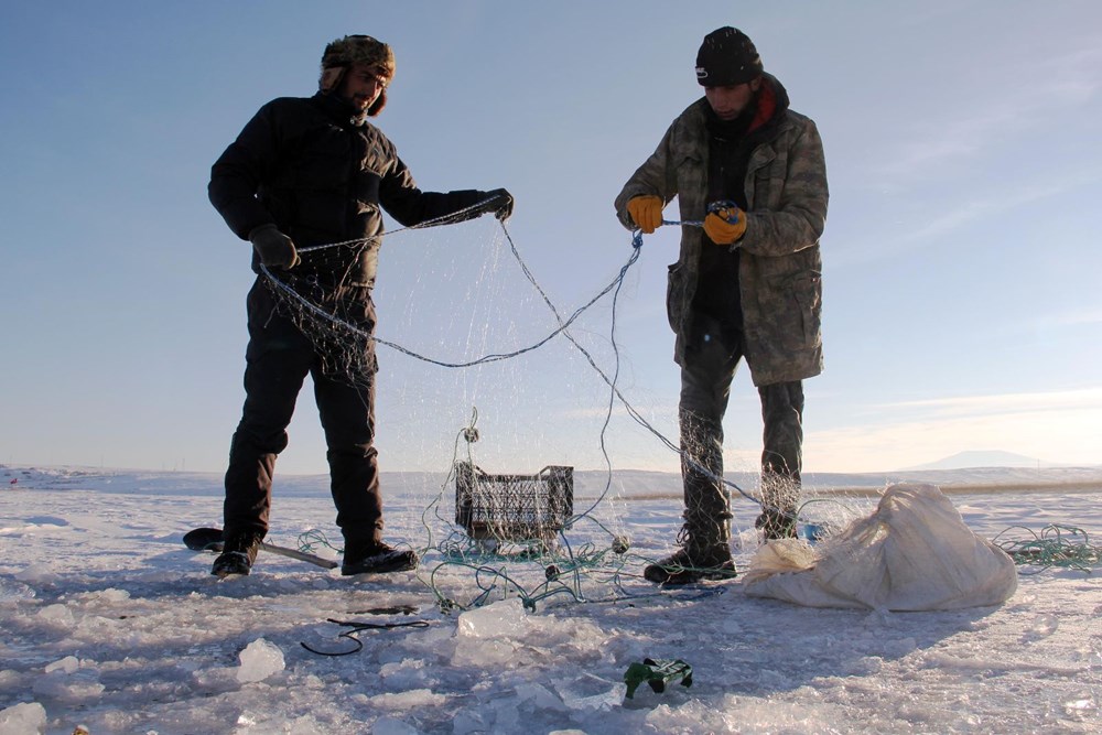 Donan Çıldır Gölü'nde Eskimo usulü balık avı - 10