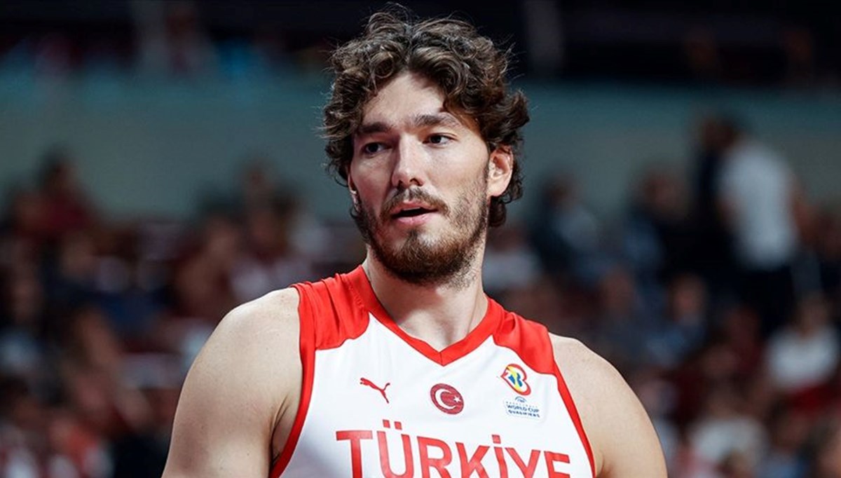 Milli basketbolcu Cedi Osman'dan depremzede çocuklar için çağrı