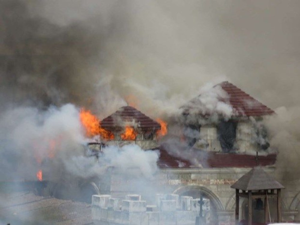 Diriliş Ertuğrul seti kül oldu (Beykoz Kundura'daki yangın ...