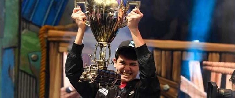 Kyle Giesdorf ile ilgili g&ouml;rsel sonucu