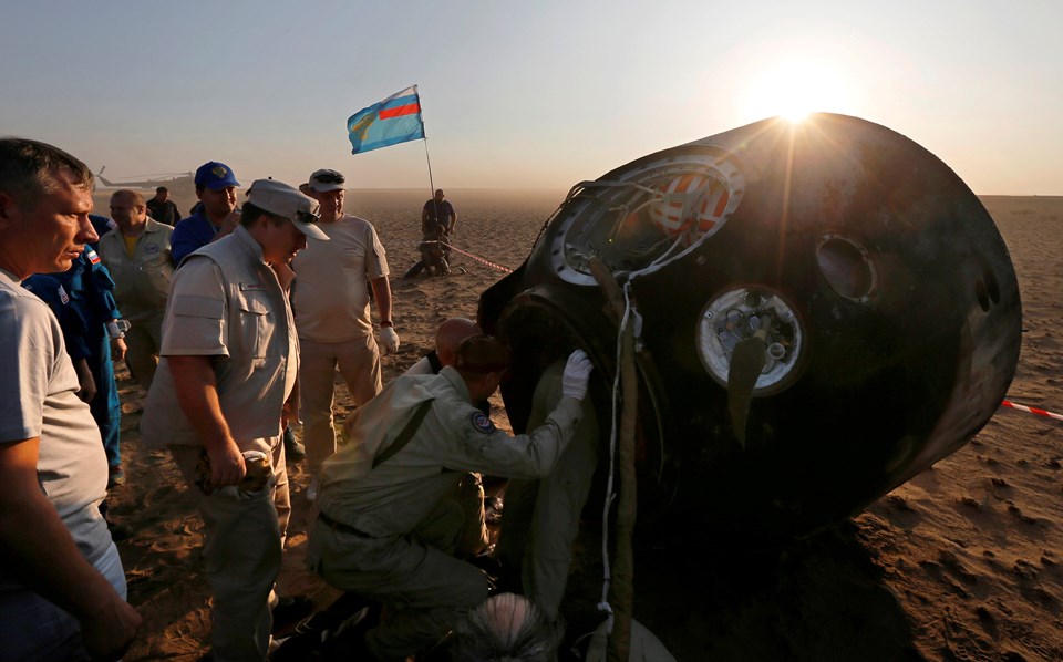 Dünya'ya iniş yapan Soyuz kapsülü